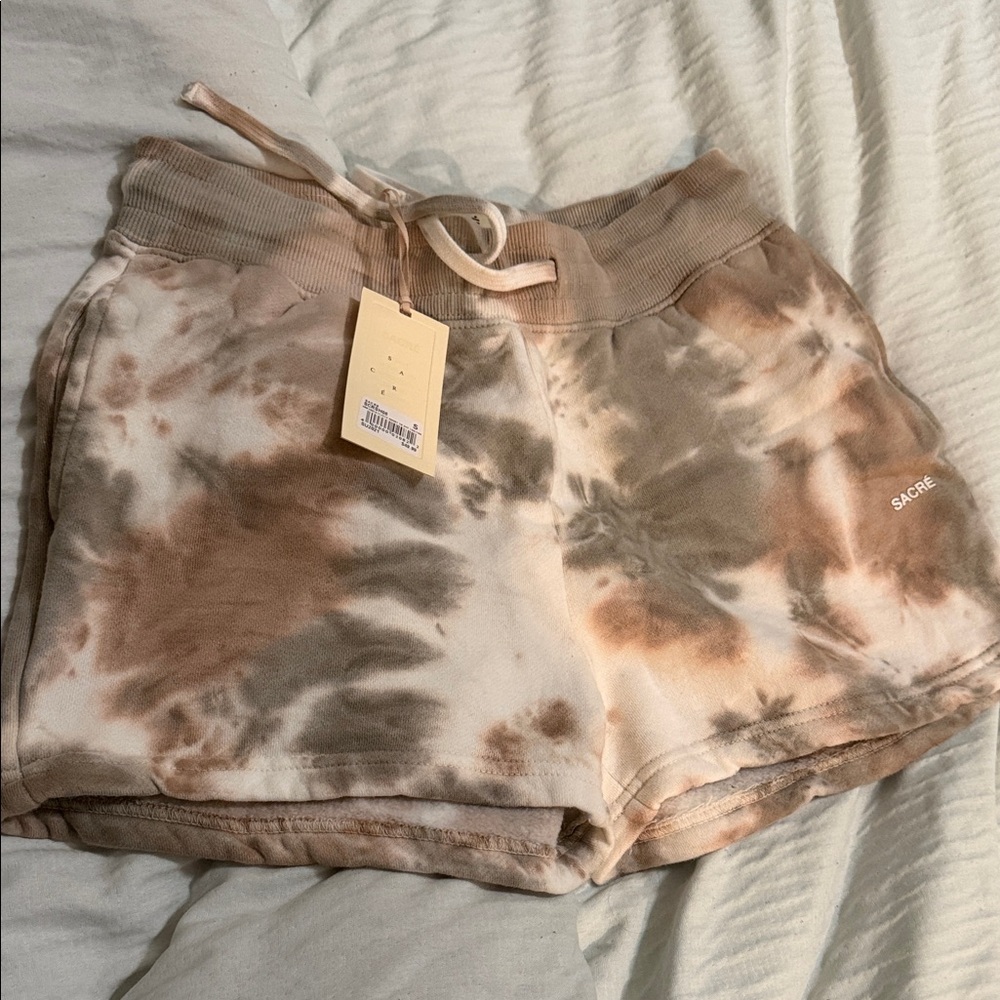 Tie-Dye Athletic Lounge Shorts in Beige & Pink